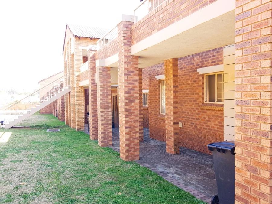 To Let 2 Bedroom Property for Rent in Mooikloof Ridge Gauteng