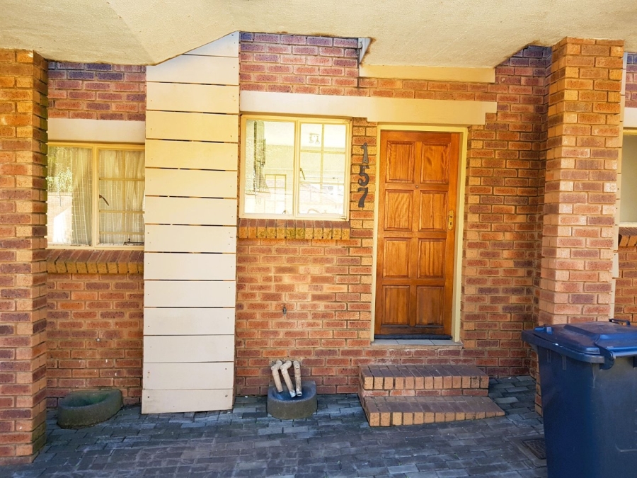 To Let 2 Bedroom Property for Rent in Mooikloof Ridge Gauteng