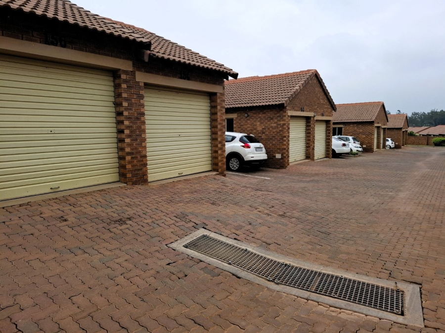 To Let 2 Bedroom Property for Rent in Mooikloof Ridge Gauteng