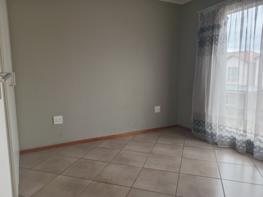 To Let 2 Bedroom Property for Rent in Albertsdal Gauteng