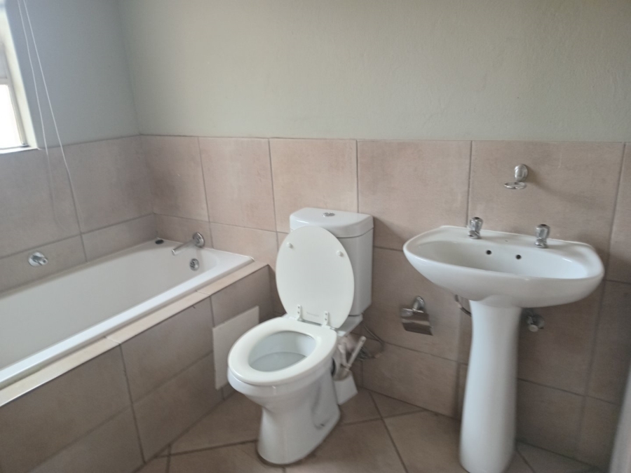 To Let 2 Bedroom Property for Rent in Albertsdal Gauteng