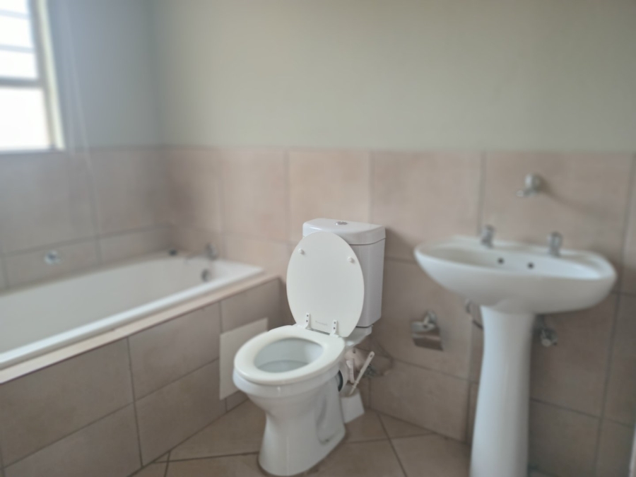 To Let 2 Bedroom Property for Rent in Albertsdal Gauteng