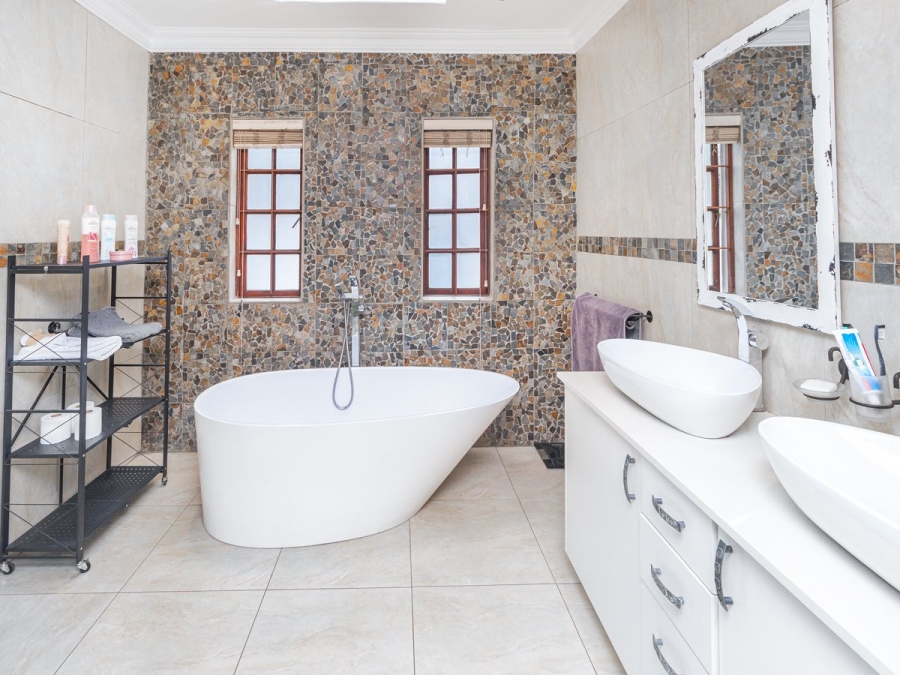 3 Bedroom Property for Sale in Fourways Gauteng