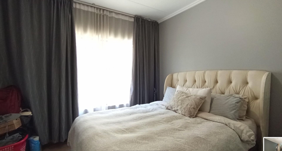 1 Bedroom Property for Sale in Beverley Gauteng