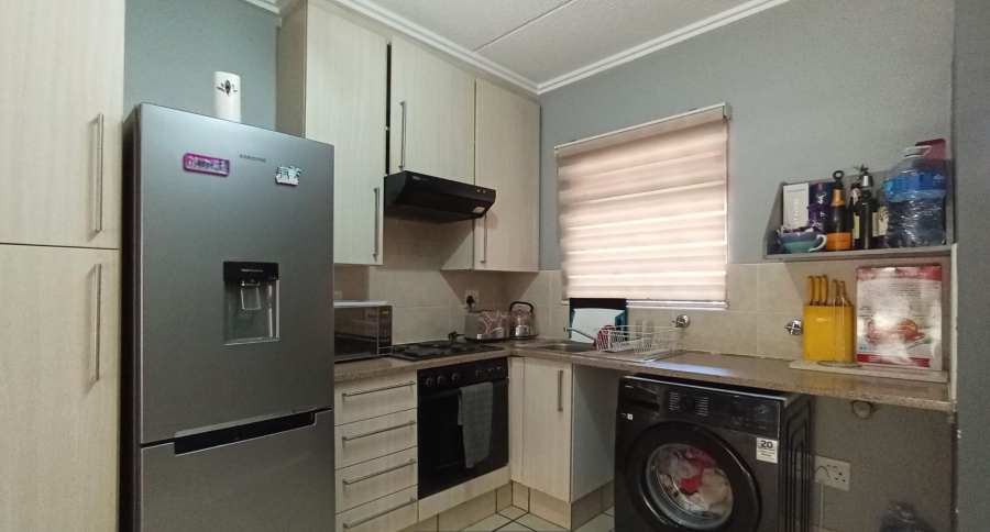 1 Bedroom Property for Sale in Beverley Gauteng