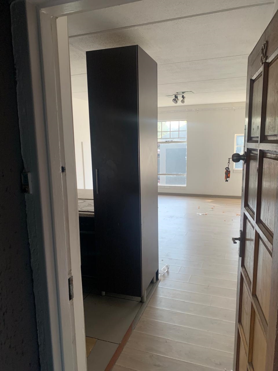 3 Bedroom Property for Sale in Mondeor Gauteng