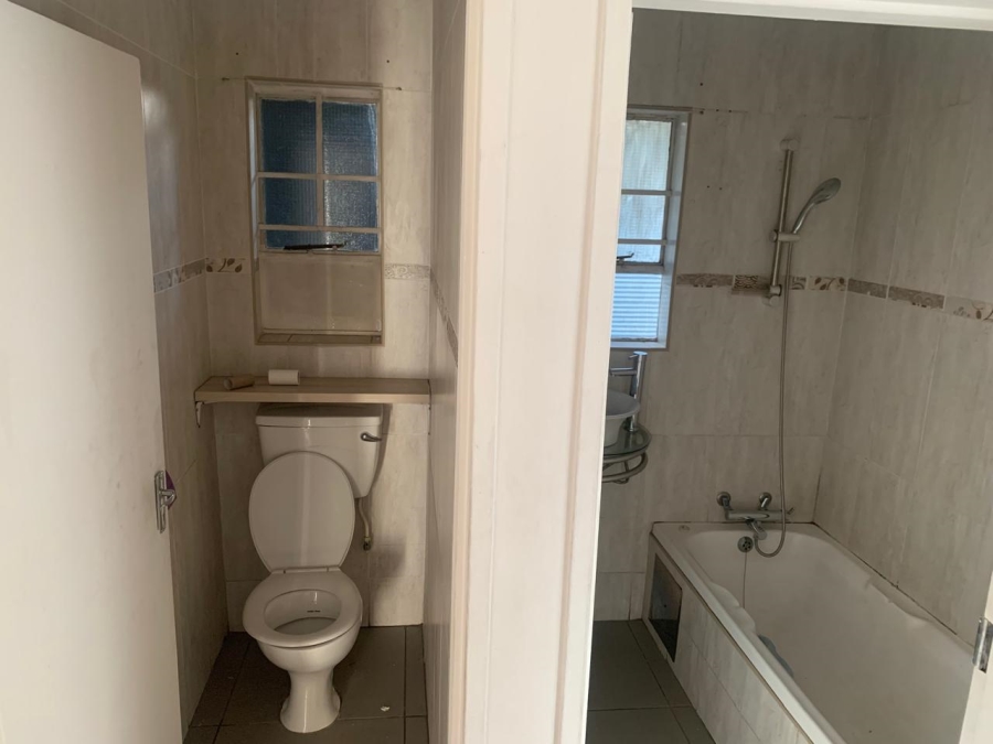 3 Bedroom Property for Sale in Mondeor Gauteng