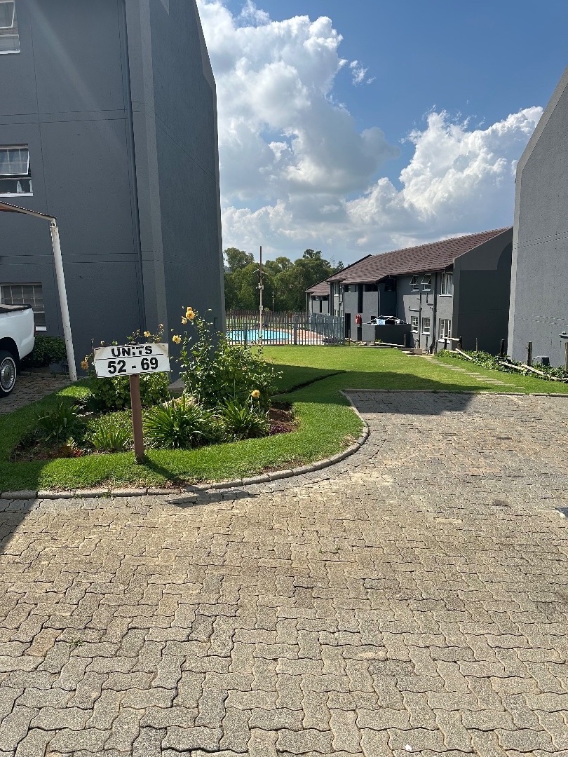 3 Bedroom Property for Sale in Mondeor Gauteng