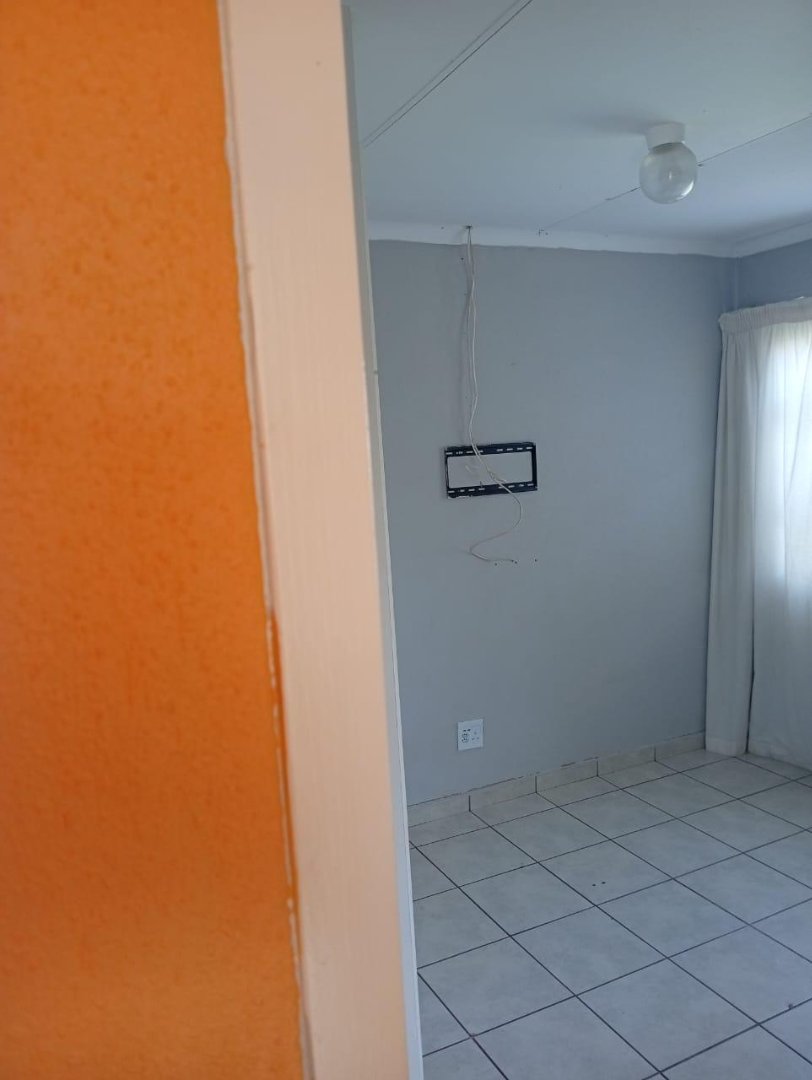 To Let 2 Bedroom Property for Rent in The Orchards Gauteng