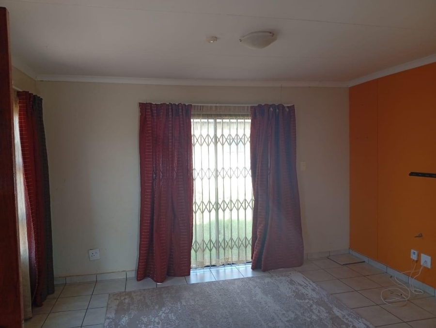 To Let 2 Bedroom Property for Rent in The Orchards Gauteng