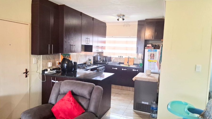 2 Bedroom Property for Sale in Noordwyk Gauteng