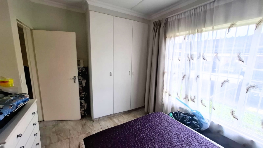 2 Bedroom Property for Sale in Noordwyk Gauteng