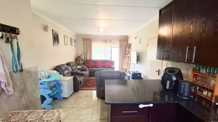 2 Bedroom Property for Sale in Noordwyk Gauteng