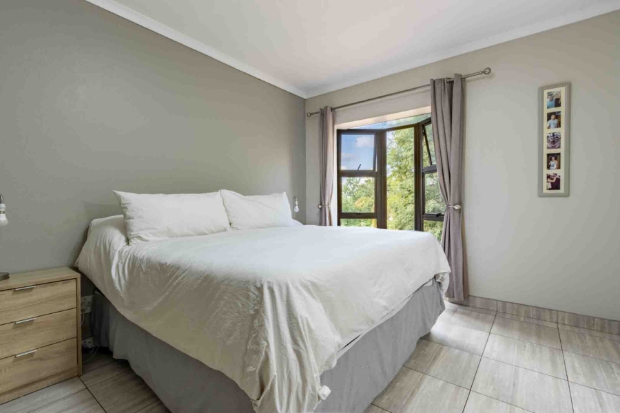 2 Bedroom Property for Sale in Buurendal Gauteng