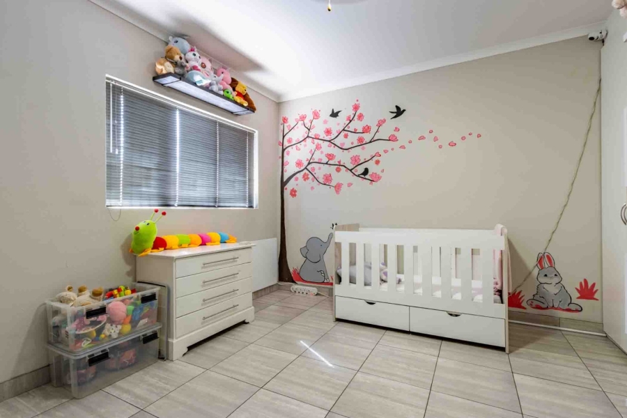 2 Bedroom Property for Sale in Buurendal Gauteng