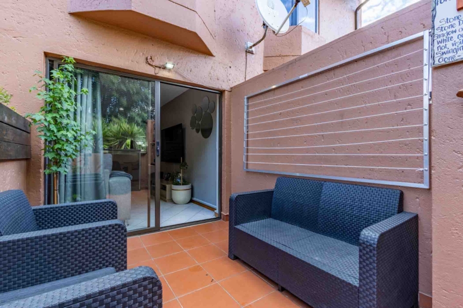 2 Bedroom Property for Sale in Buurendal Gauteng