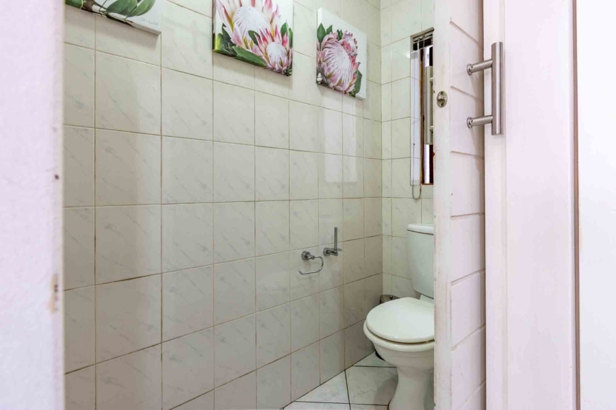 2 Bedroom Property for Sale in Buurendal Gauteng