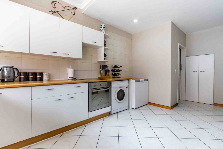 2 Bedroom Property for Sale in Buurendal Gauteng