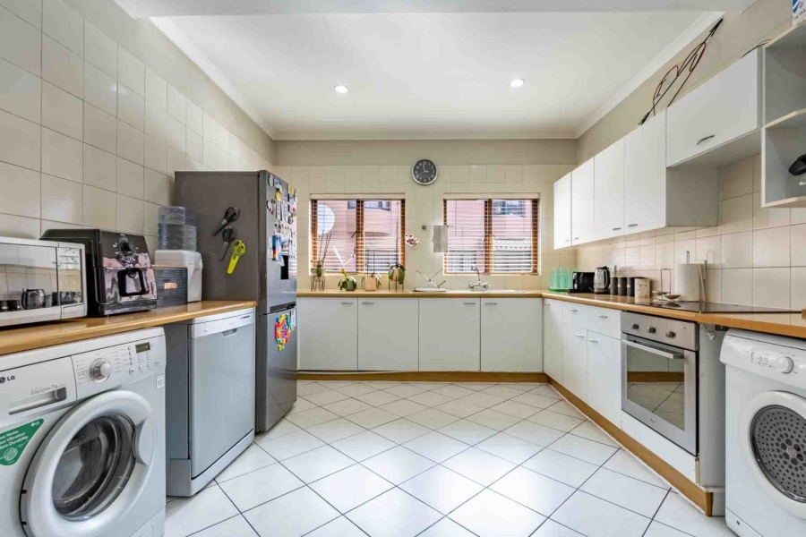 2 Bedroom Property for Sale in Buurendal Gauteng