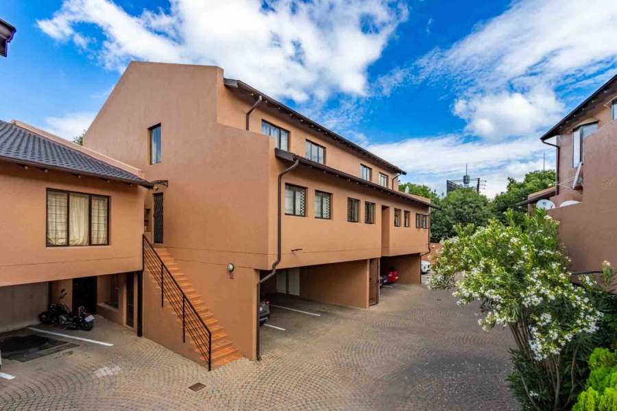 2 Bedroom Property for Sale in Buurendal Gauteng