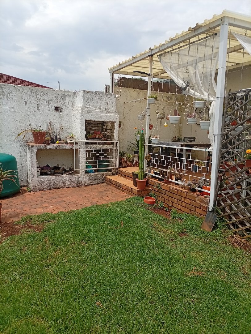 2 Bedroom Property for Sale in Albertville Gauteng