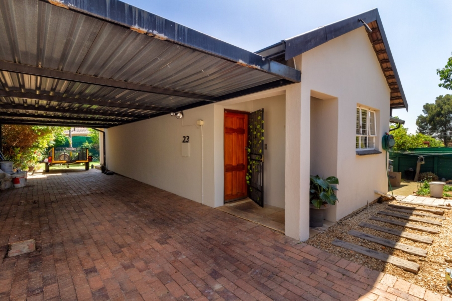 To Let 3 Bedroom Property for Rent in Northwold Gardens Gauteng