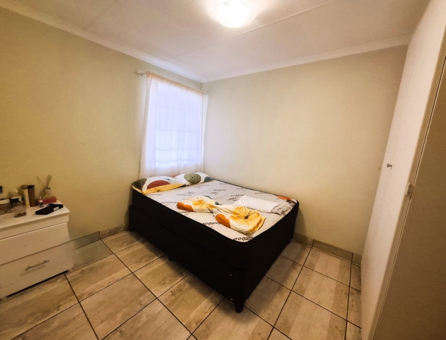 To Let 2 Bedroom Property for Rent in Groenkloof Gauteng