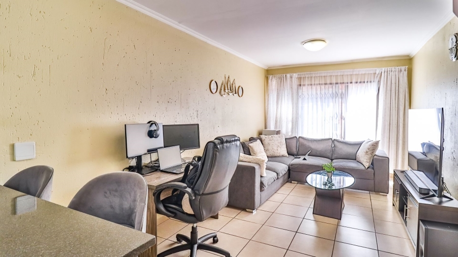 2 Bedroom Property for Sale in Lyndhurst Gauteng