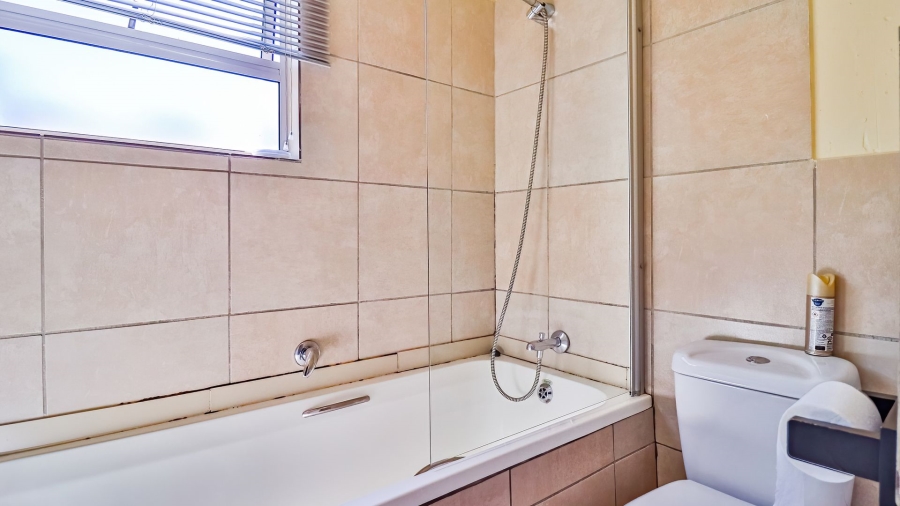 2 Bedroom Property for Sale in Lyndhurst Gauteng