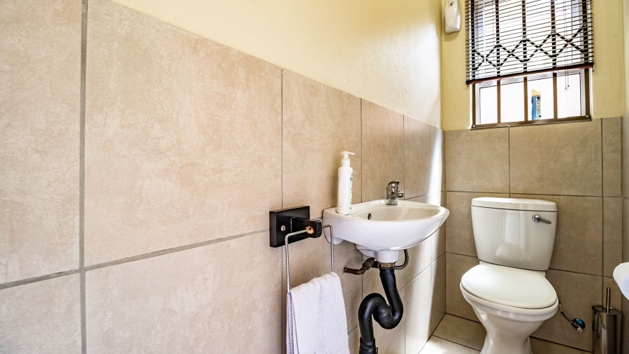 2 Bedroom Property for Sale in Lyndhurst Gauteng