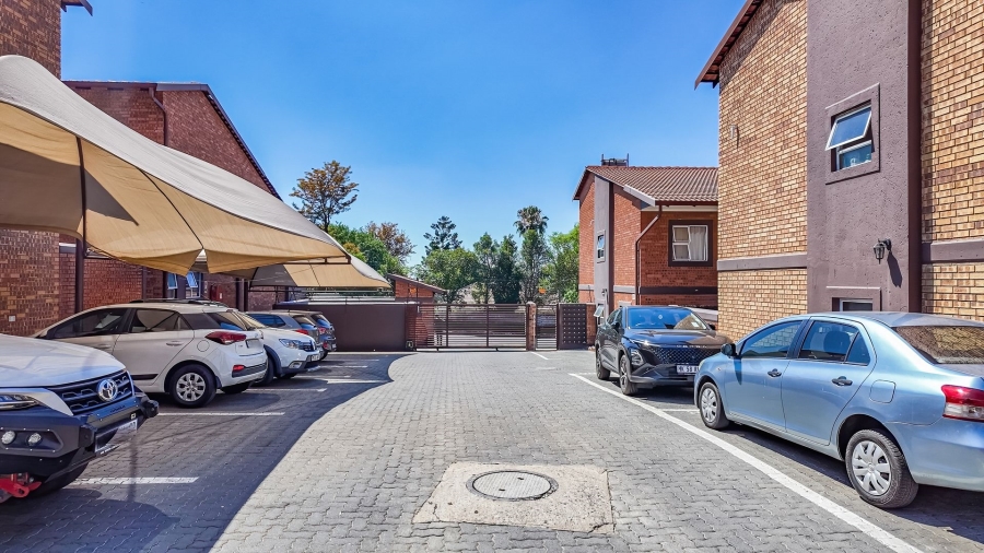 2 Bedroom Property for Sale in Lyndhurst Gauteng