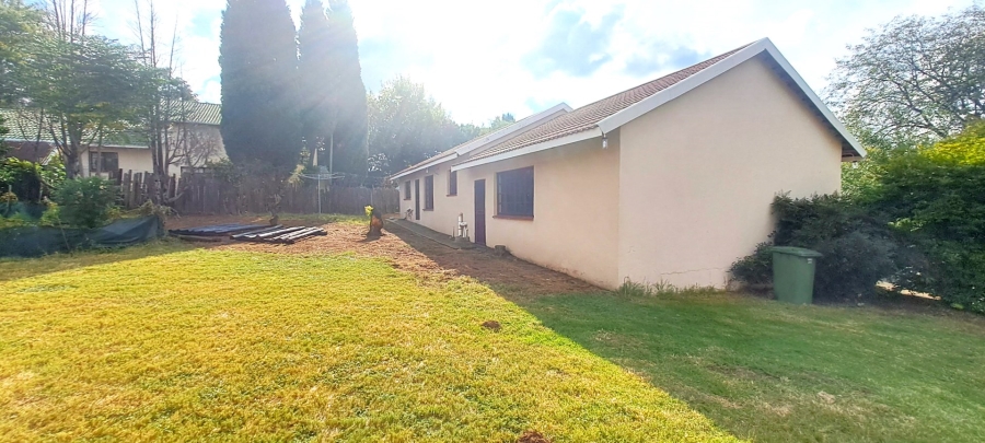 To Let 2 Bedroom Property for Rent in Buccleuch Gauteng