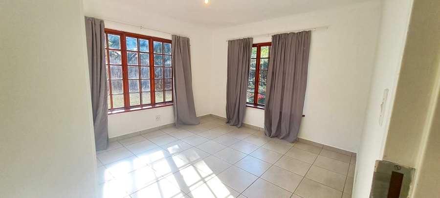 To Let 2 Bedroom Property for Rent in Buccleuch Gauteng