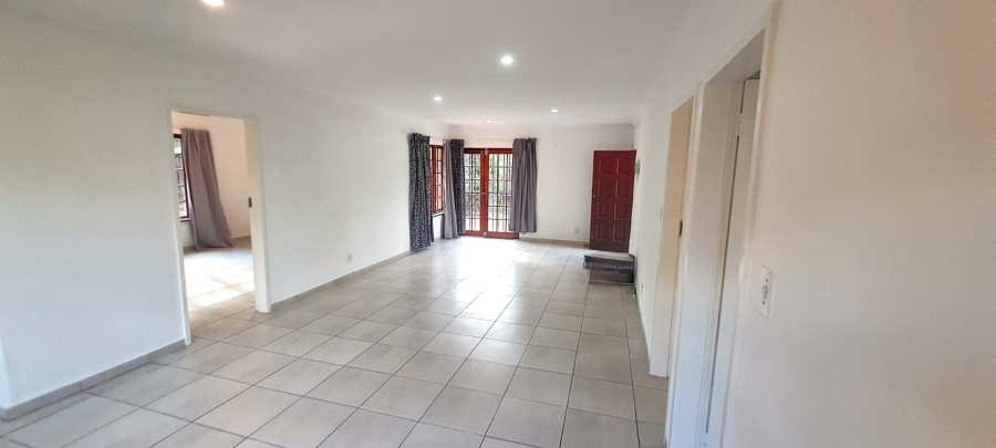 To Let 2 Bedroom Property for Rent in Buccleuch Gauteng
