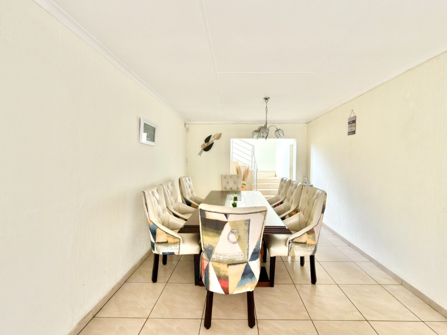 To Let 5 Bedroom Property for Rent in Ridgeway Gauteng