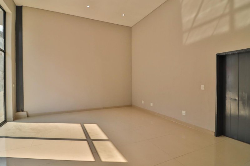 To Let commercial Property for Rent in Roodepoort Central Gauteng