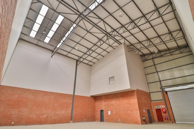 To Let commercial Property for Rent in Roodepoort Central Gauteng