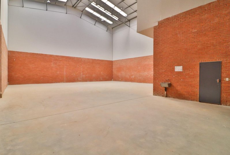 To Let commercial Property for Rent in Roodepoort Central Gauteng