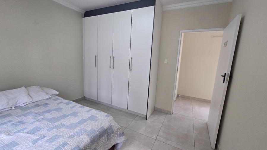 To Let 2 Bedroom Property for Rent in Glen Austin Gauteng