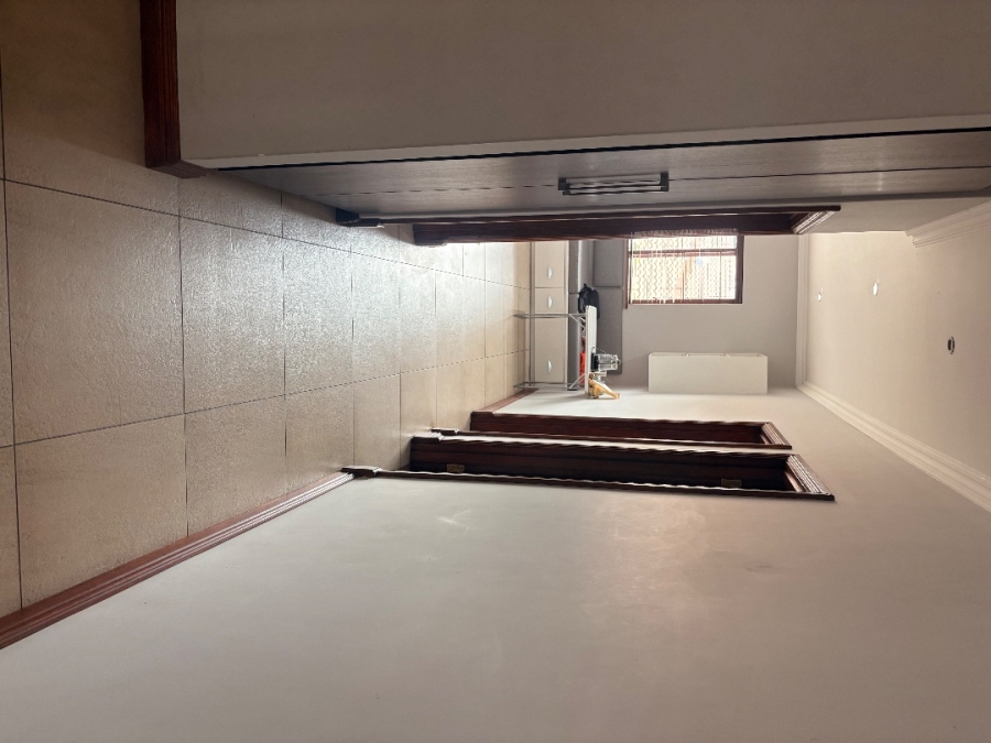 To Let 4 Bedroom Property for Rent in Lakefield Gauteng