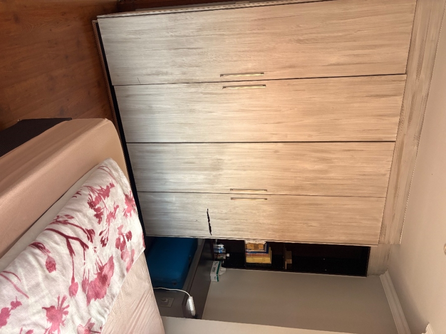 To Let 4 Bedroom Property for Rent in Lakefield Gauteng