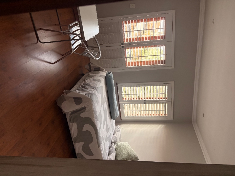 To Let 4 Bedroom Property for Rent in Lakefield Gauteng