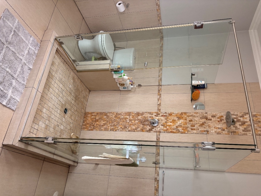 To Let 4 Bedroom Property for Rent in Lakefield Gauteng