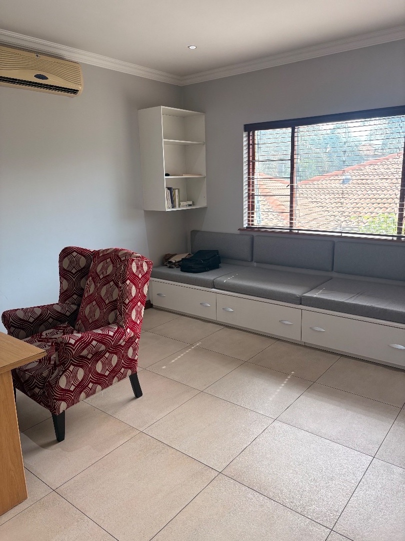 To Let 4 Bedroom Property for Rent in Lakefield Gauteng