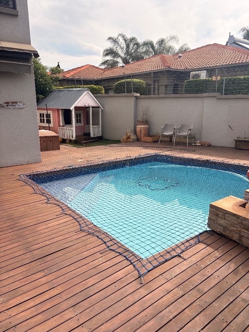 To Let 4 Bedroom Property for Rent in Lakefield Gauteng