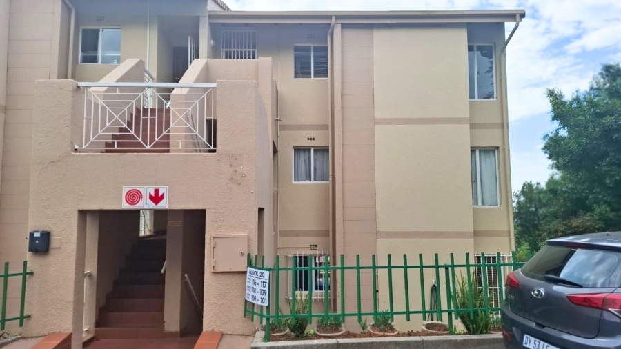 2 Bedroom Property for Sale in Primrose Hill Gauteng