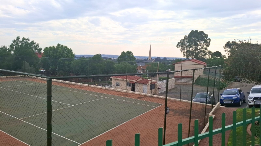 2 Bedroom Property for Sale in Primrose Hill Gauteng