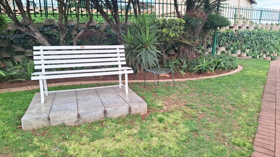 2 Bedroom Property for Sale in Primrose Hill Gauteng