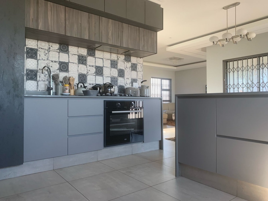 3 Bedroom Property for Sale in Helderwyk Gauteng