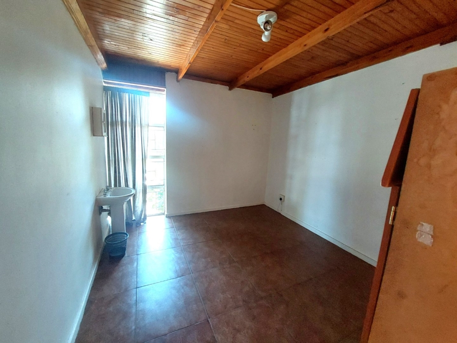 11 Bedroom Property for Sale in Clubview Gauteng